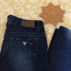 Guess dark wash jeans size 28